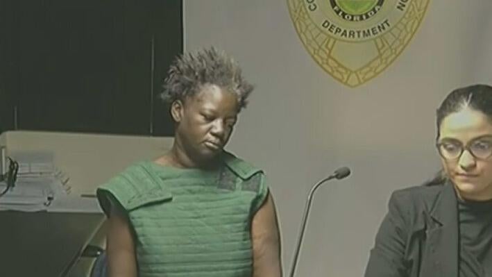 Woman accused of setting man on fire in NW Miami-Dade appears before judge — CBS Miami, Coral Gables Community news