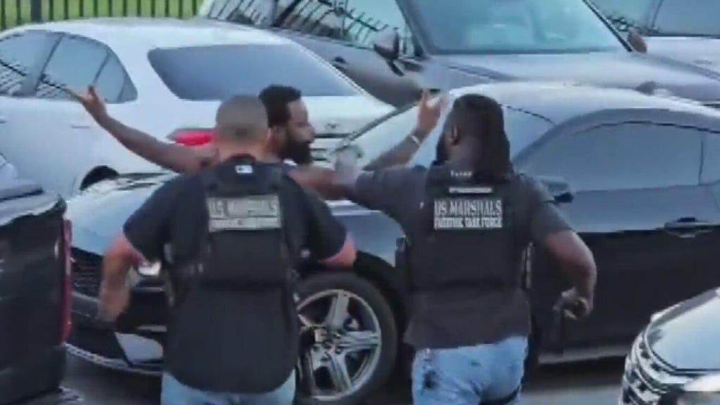 Arrest reports show Dwight Wells and his suspected killer knew each other — CBS Miami, Coral Gables Community news