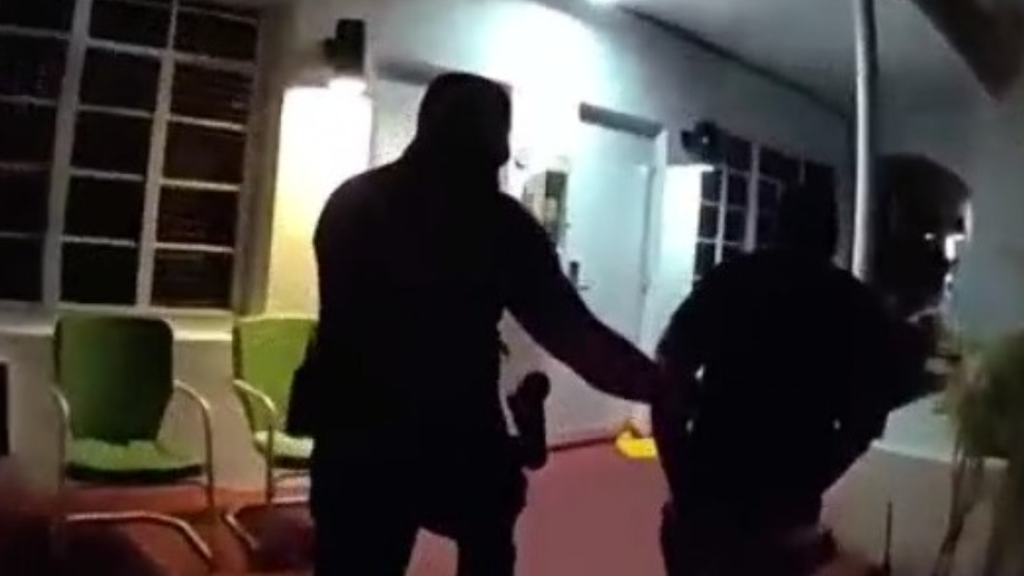 Miami Beach police arrest man wanted in Ohio after undercover human trafficking operation at hotel — CBS Miami, Coral Gables Schools news