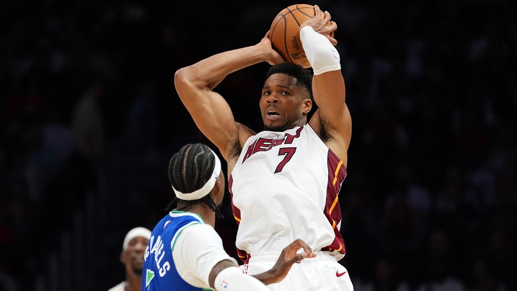 Anthony Edwards scores 45 with nine 3-pointers as Timberwolves rout Heat 131-106 in Giannis Antetokounmpo's debut — CBS Miami, Coral Gables Business news
