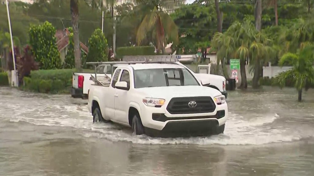King tide flooding in South Florida could be worst so far as residents prepare for more surging water — Coral Gables Sports news