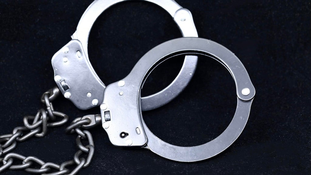 Miami-Dade man arrested after pistol-whipping child playing "ding dong ditch," report says — Coral Gables Health news