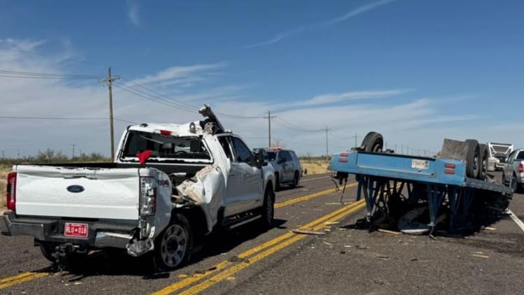 Single-vehicle crash closes intersection of State Highway 18 and County Road 306 in Winkler County — NewsWest 9 (Permian Basin), Coral Gables Community news