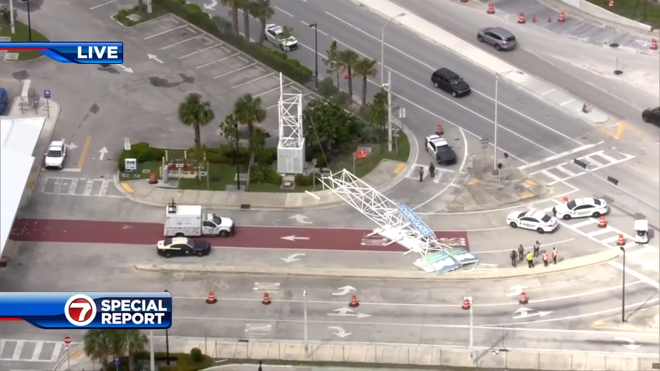 Golden Glades signage, tower falls on road near Park & Ride in NW Miami-Dade — WSVN 7 Miami-Dade, Coral Gables Community news