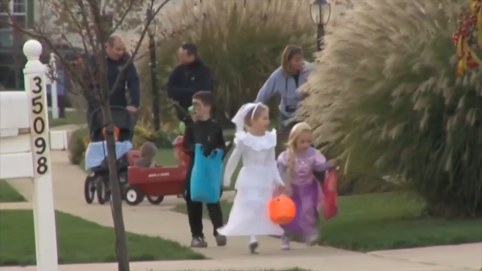Experts say adults can help their young kids process scary sights during Halloween — Coral Gables Technology news