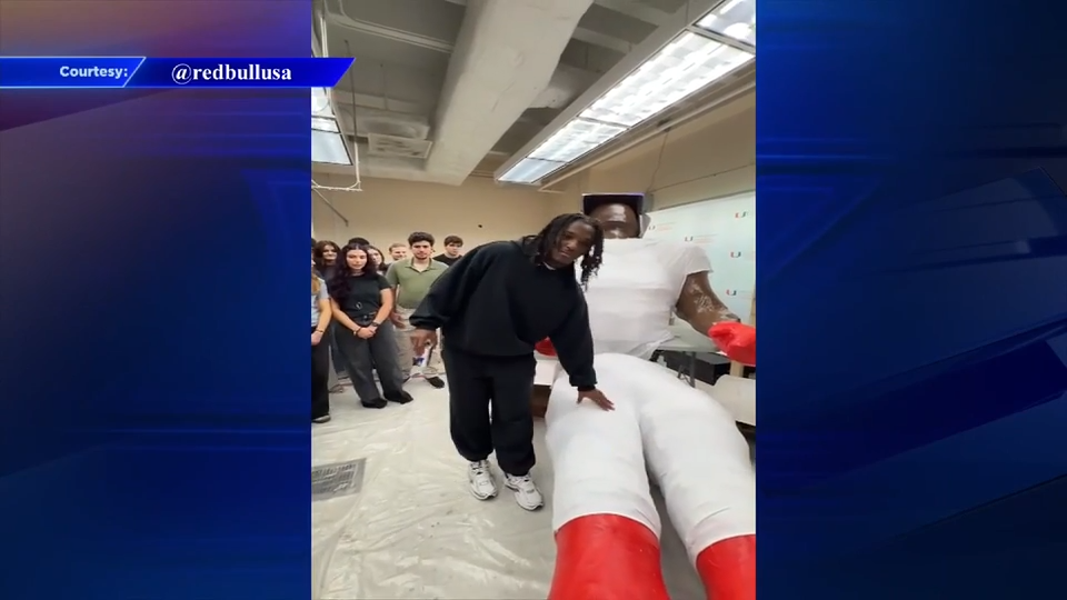 Hurricanes star Malachi Toney works with UM engineers to create glider for Red Bull Flugtag Miami — WSVN 7 Miami-Dade