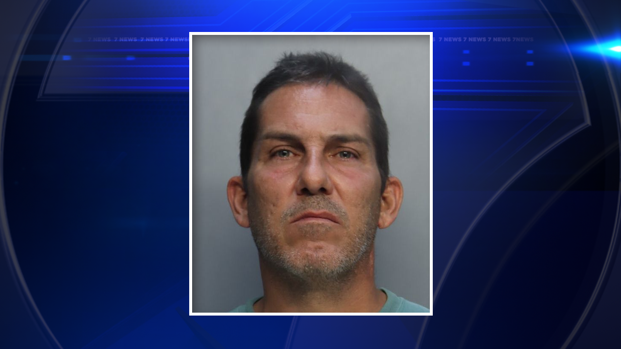 Man accused of throwing pet birds at woman after asking who she loved more — Coral Gables Community news